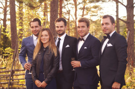 Markus, Kajsa, Henrik, Andreas och Johan på Henriks bröllop