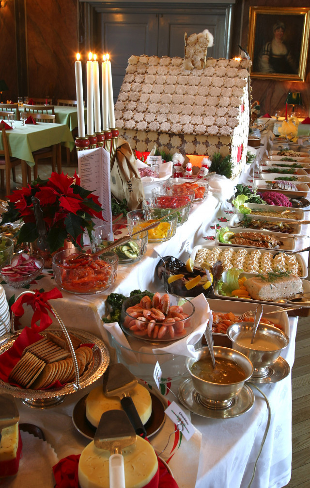 Julbord på Forsbacka Värdshus (foto: Per-Erik Jäderberg)